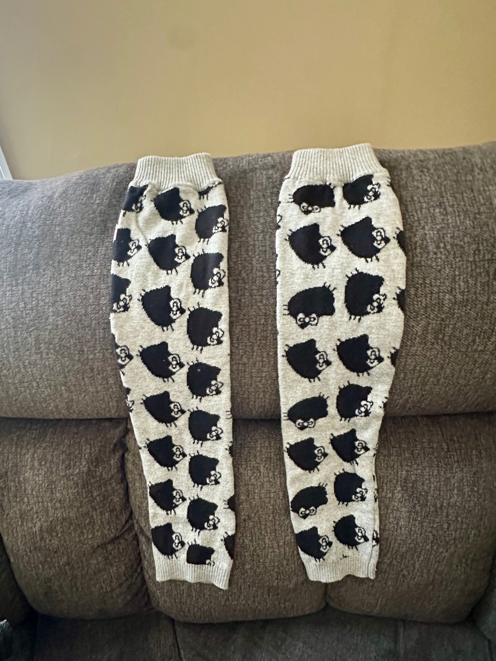 Limited Edition Forever 21 “Hello Kitty Forever” Leg Warmers